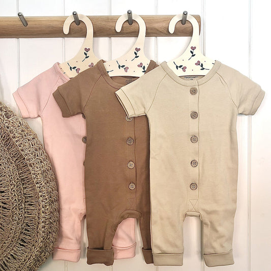 <transcy>Short-sleeved baby suit</transcy>